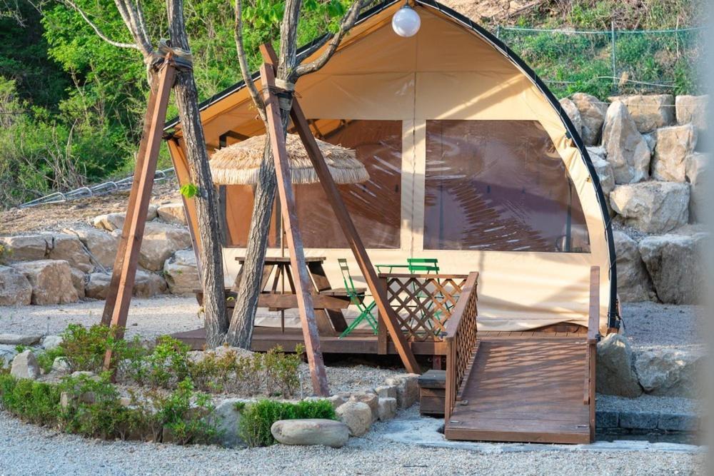 Hotel Inje Naerincheon Glamping Zewnętrze zdjęcie