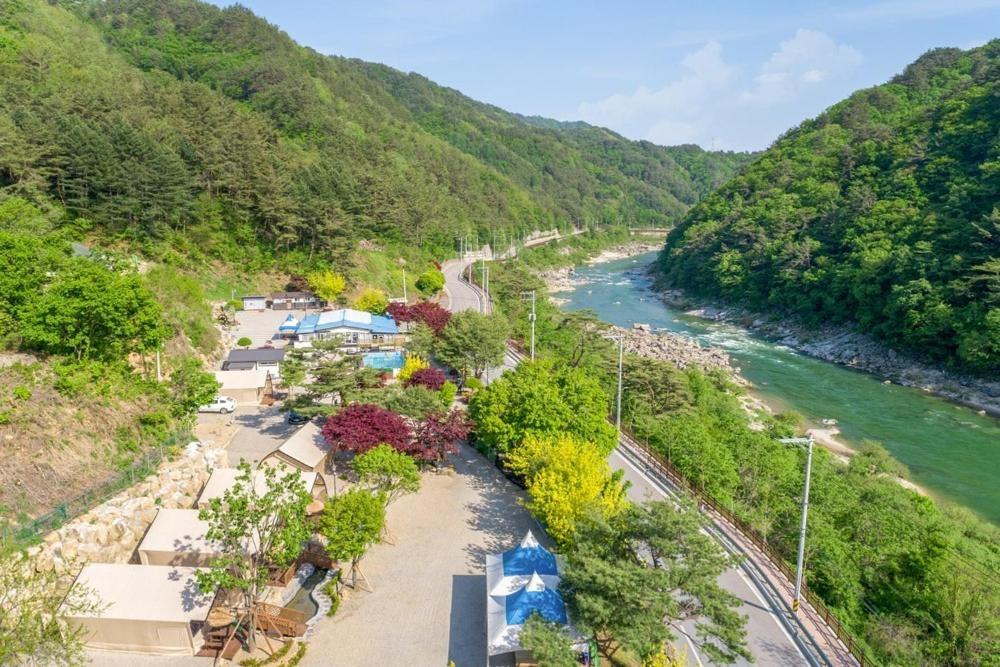 Hotel Inje Naerincheon Glamping Zewnętrze zdjęcie